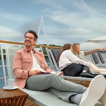 A-rosa Hotelschiff Messe Koeln-deutz Botel 4*